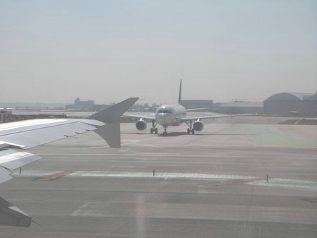 PICT0032 - Anknytningsflyg i Madrid.JPG