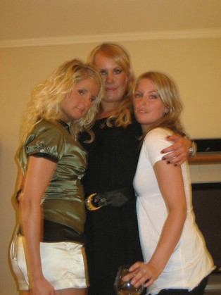 IMG_5794 - Maria, Tess & Anne.JPG