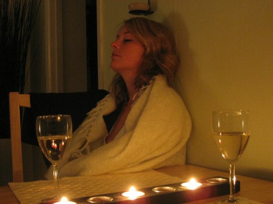 IMG_5901 - detta ar vad vi gor pa kvallarna, dricker vin och myser..!.JPG